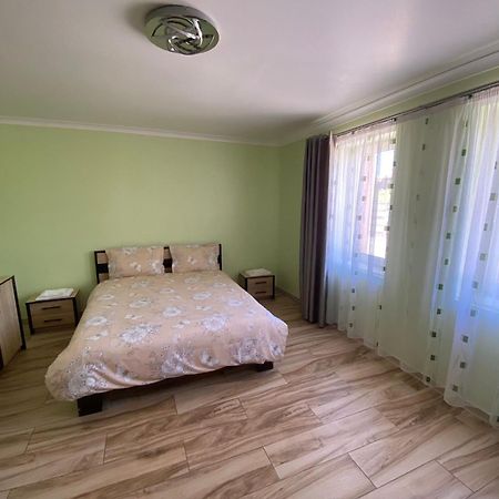 Transilvania Rent Хунедоара Екстер'єр фото