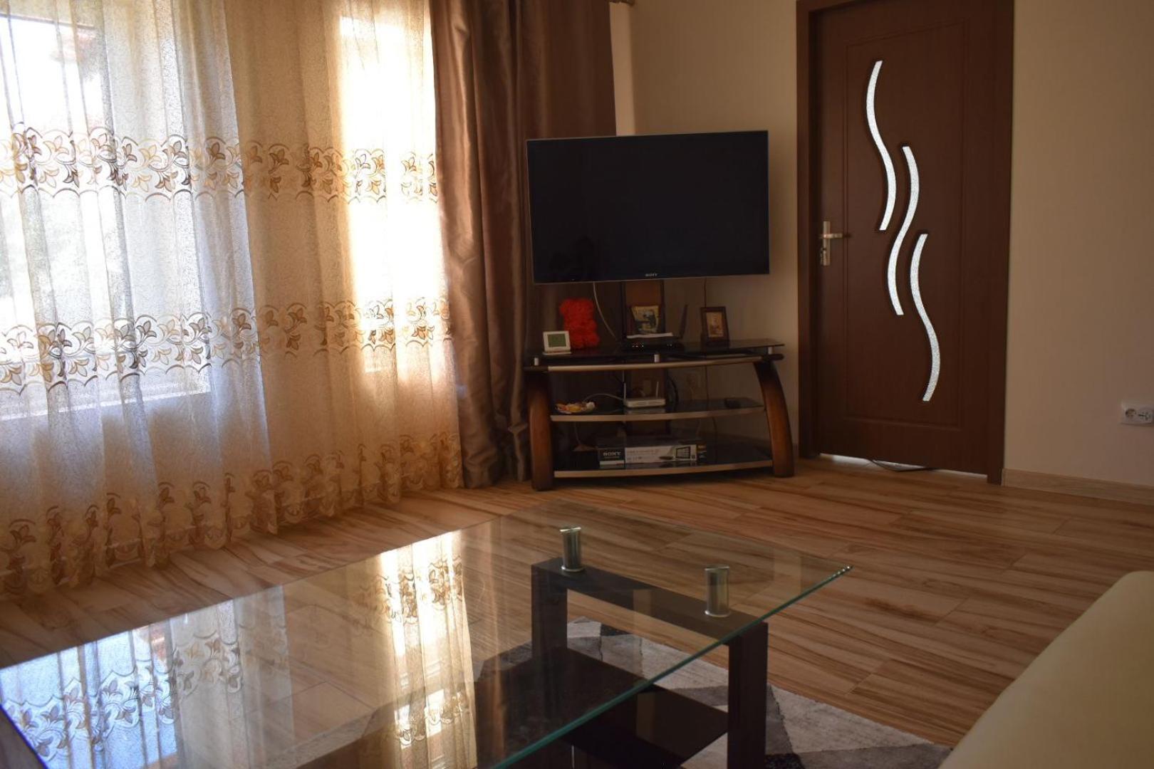 Transilvania Rent Хунедоара Екстер'єр фото